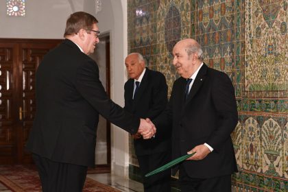 اعتماد سفراء